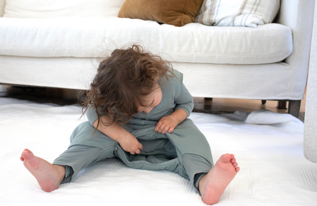 SLEEP BAG WALKER: Sage / 18-24 months / 1.0-Little Sprout