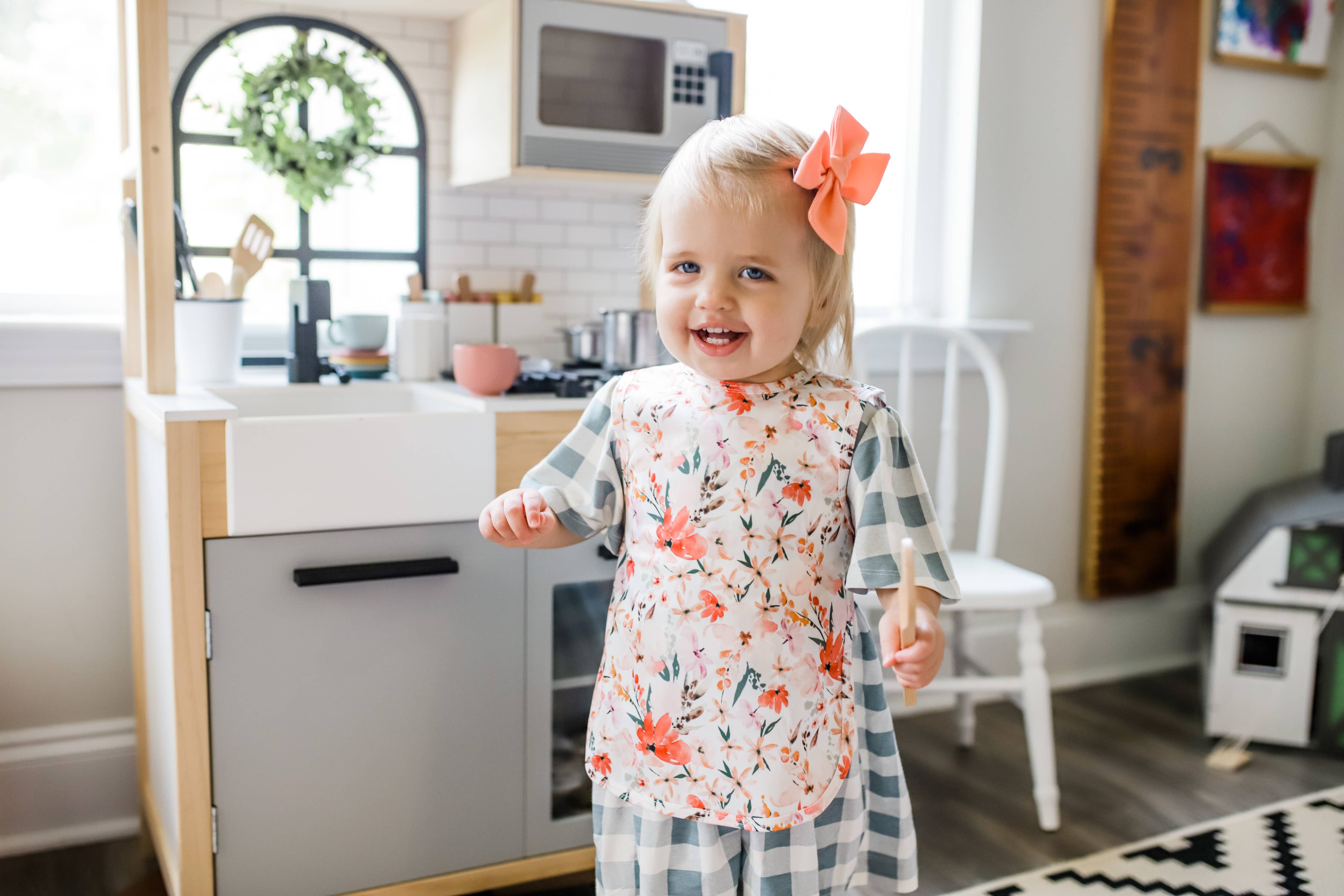 Peachy Dreams Bapron: Toddler (6m-3T)