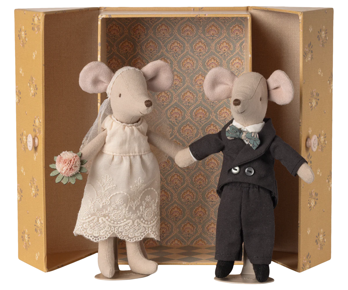 Maileg Wedding Mice Couple in Box Mum and Dad Little sprout