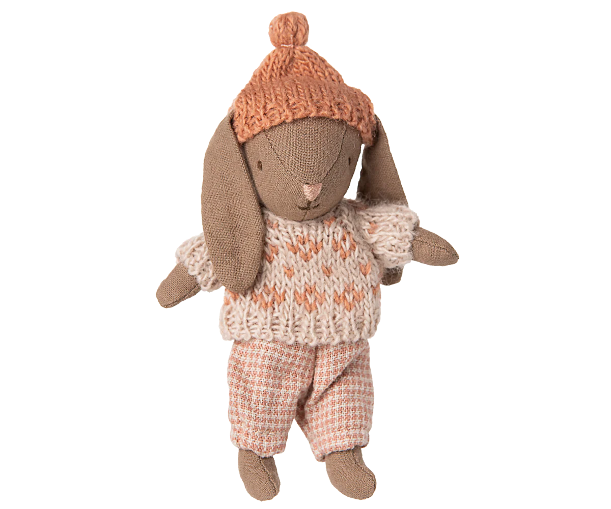 Maileg Winter Bunny, Micro Brown Rose Little Sprout