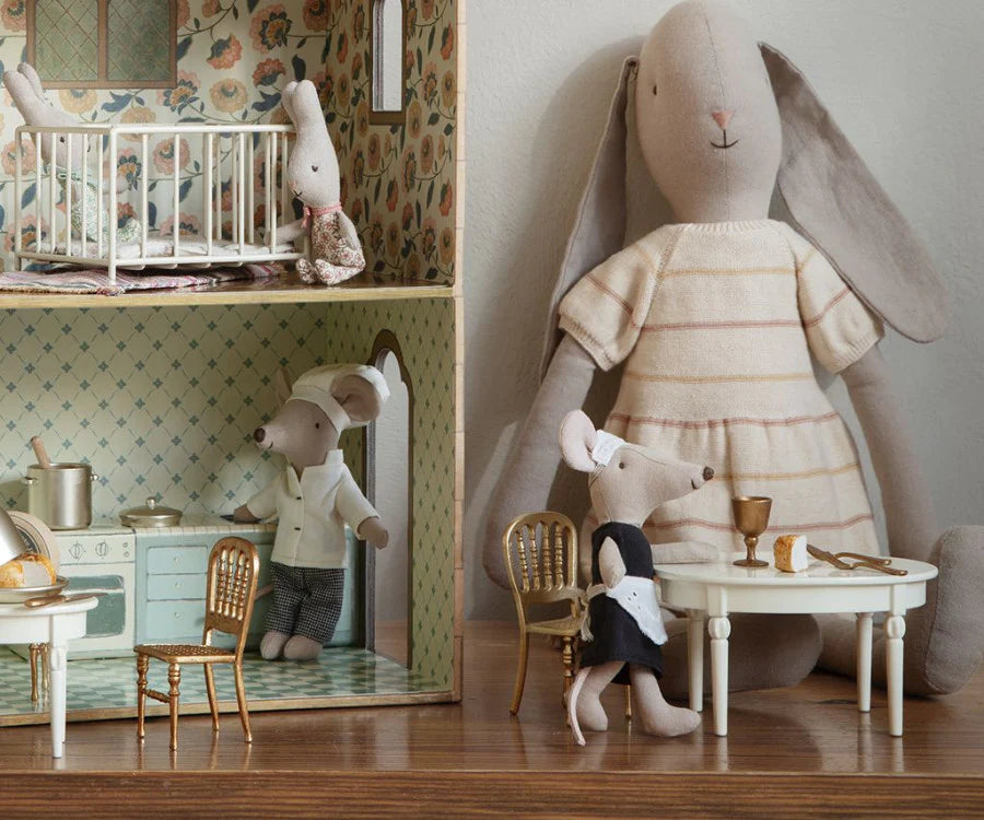 Dining Table, Mouse-Little Sprout