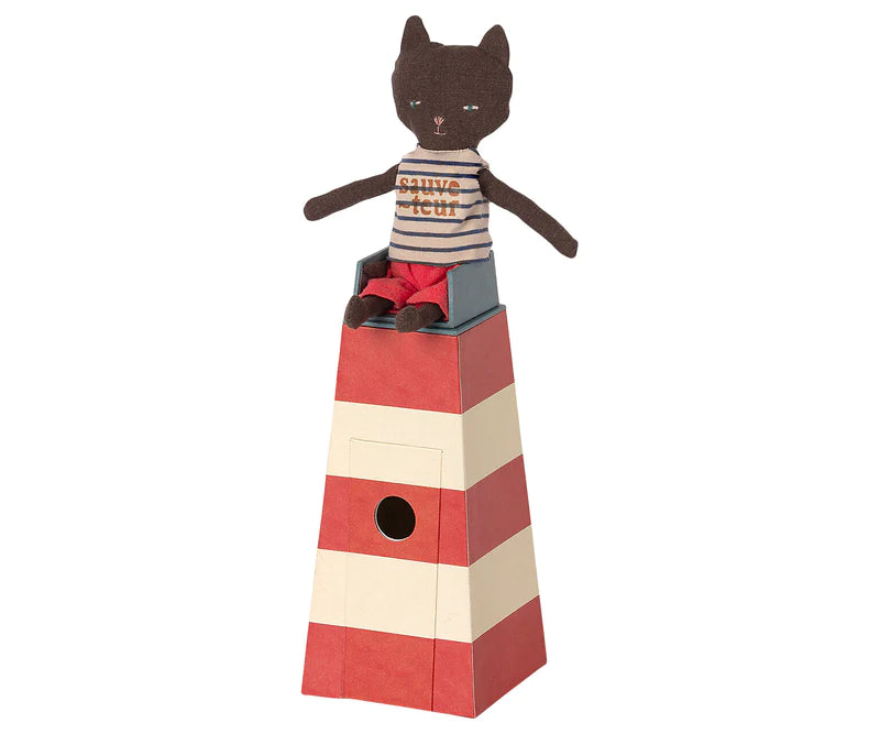 Sauveteur, Tower With Cat