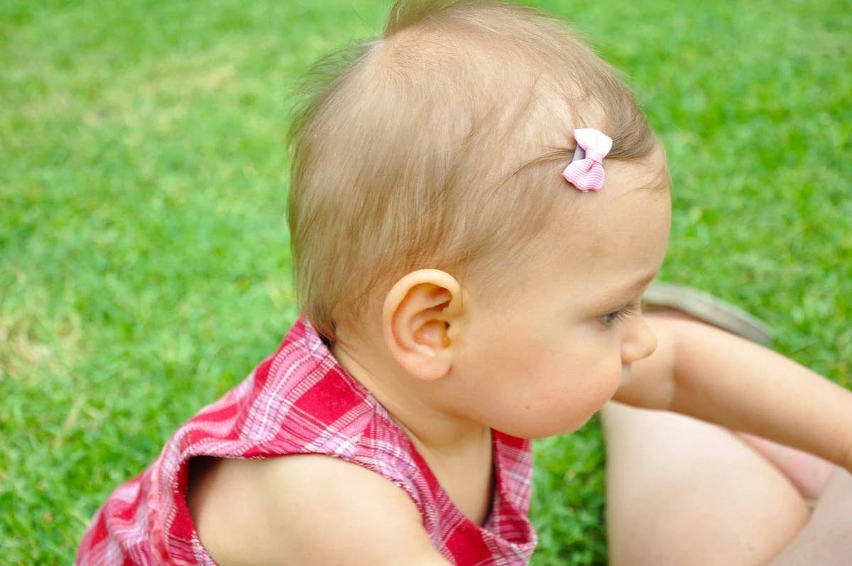 Mini Wisp Clip Tiny Tuxedo Baby Bow Hair Clips Mini Bows: Burgundy