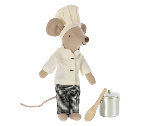 Chef Mouse W. Utensils