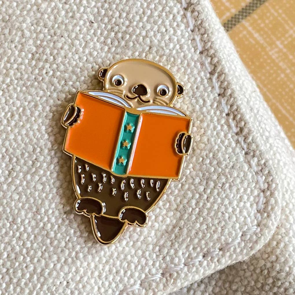Otter Read Enamel Pin