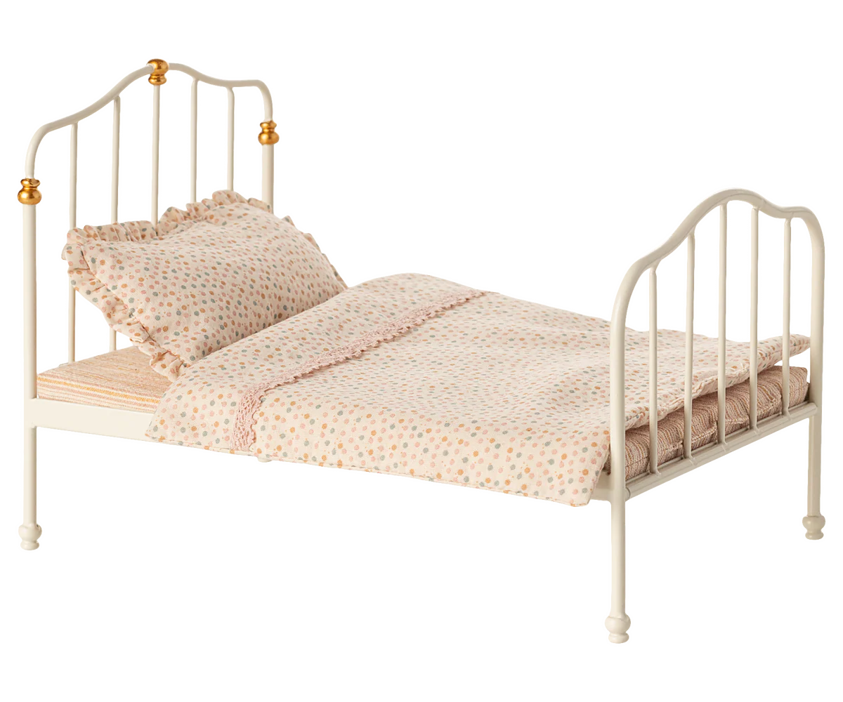 Maileg Vintage Bed Mouse Off White Little Sprout