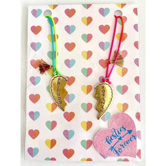 Sweet Little Things Necklace Friends Forever