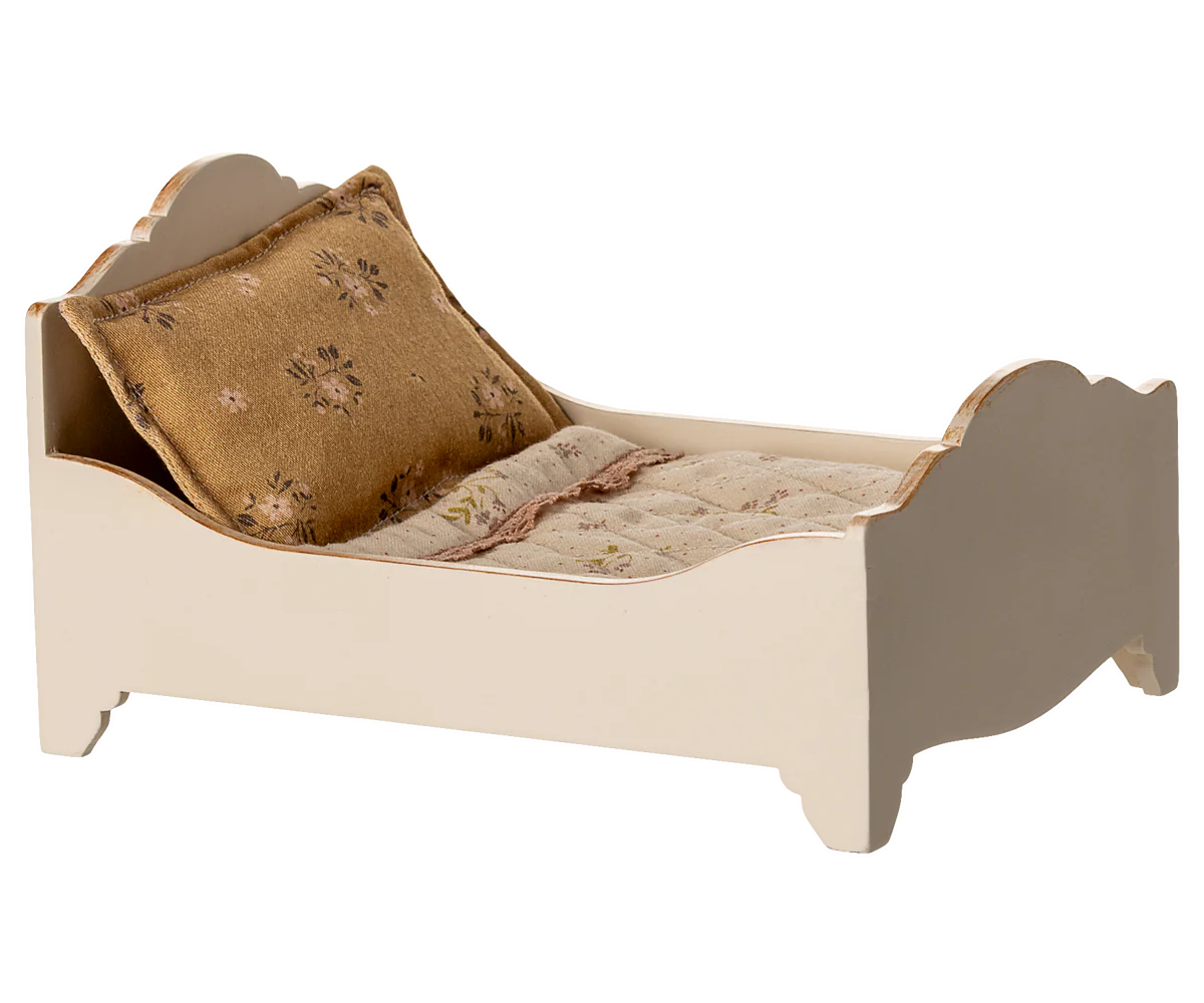 Maileg Bed Mouse Off White Little Sprout
